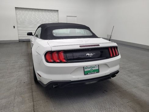 Used 2018 Ford Mustang Premium image 6