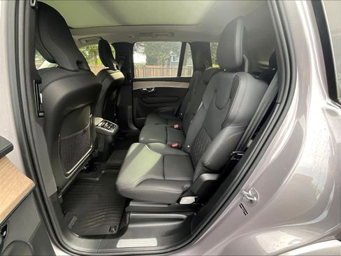 New 2026 Volvo XC90 B5 Plus w/ Protection Package image 12