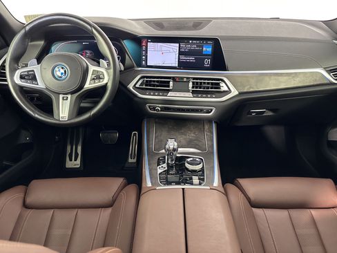 Used 2022 BMW X5 xDrive45e w/ M Sport Package AWD/4WD image 16