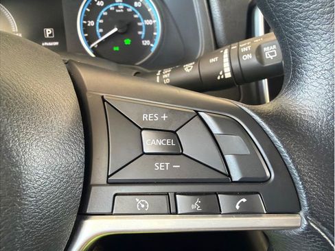 Used 2025 Nissan Leaf S FWD image 18