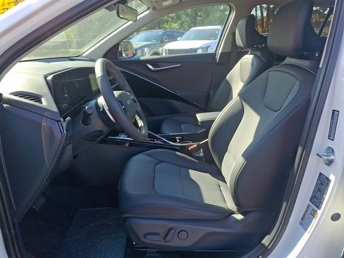 New 2025 Kia Niro EX w/ EX Cold Weather Package image 14