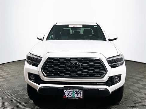 Certified 2023 Toyota Tacoma TRD Off-Road image 3