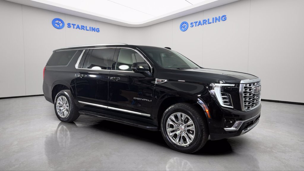 Used 2025 GMC Yukon XL Denali AWD/4WD image 12