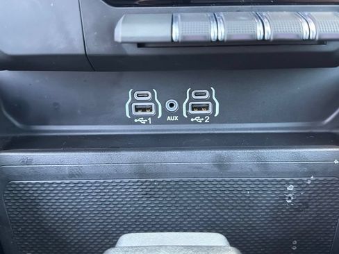 Used 2025 RAM 1500 Big Horn RWD image 33