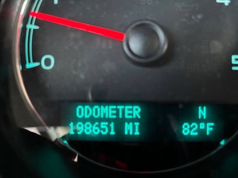 Used 2013 Chevrolet Silverado 2500 LTZ w/ LTZ Plus Package AWD/4WD image 31