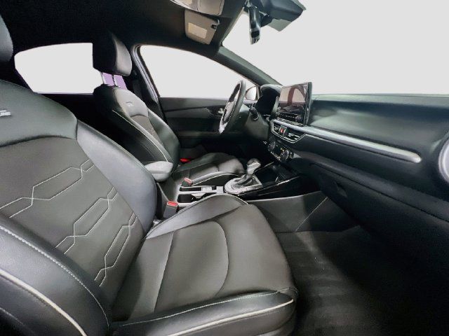 Certified 2023 Kia Forte GT-Line w/ GT-Line Technology Package FWD image 27
