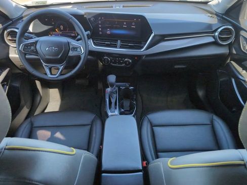 Used 2025 Chevrolet Trax ACTIV w/ Driver Confidence Package image 19