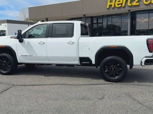 Used 2025 GMC Sierra 2500 AT4 AWD/4WD image 6