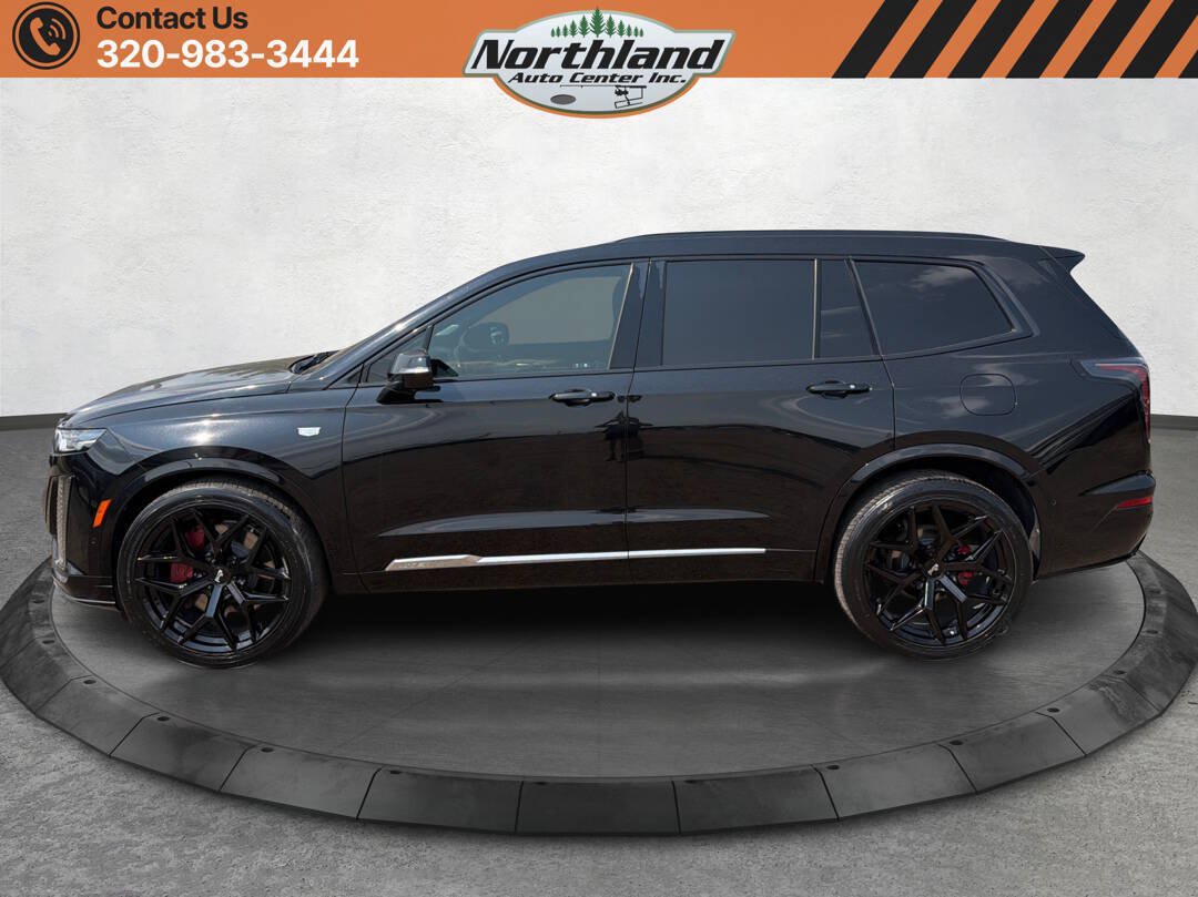 Used 2023 Cadillac XT6 Sport w/ Technology Package AWD/4WD image 8