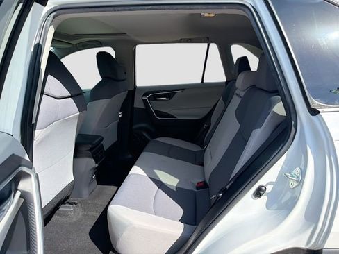 Used 2019 Toyota RAV4 XLE w/ Convenience Package image 19