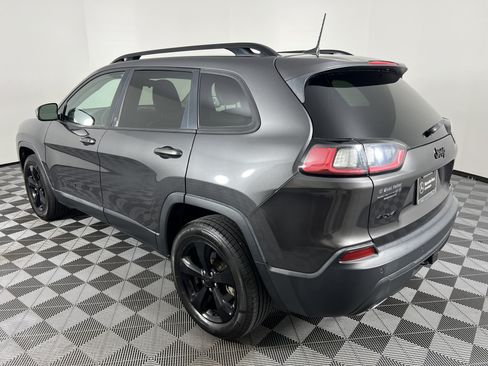 Used 2020 Jeep Cherokee Latitude Plus AWD/4WD image 10