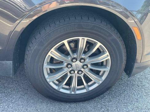Used 2018 Cadillac XT5 Luxury AWD/4WD image 32