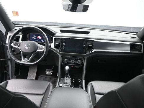 Used 2021 Volkswagen Atlas Cross Sport SEL R-Line image 14