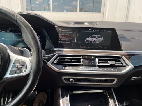 Used 2021 BMW X5 M50i AWD/4WD image 17