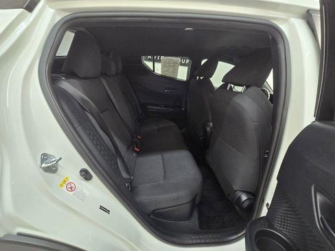 Used 2018 Toyota C-HR XLE image 20