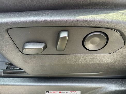 Used 2024 Chevrolet Tahoe Z71 w/ Luxury Package image 20