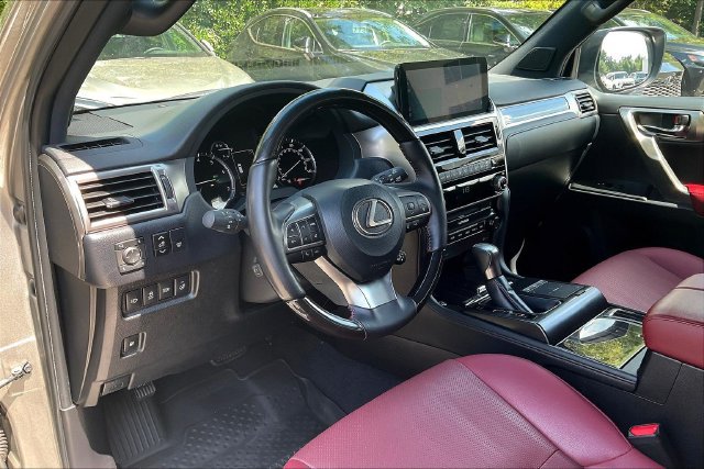 Used 2023 Lexus GX 460 Premium w/ Premium Package AWD/4WD image 17
