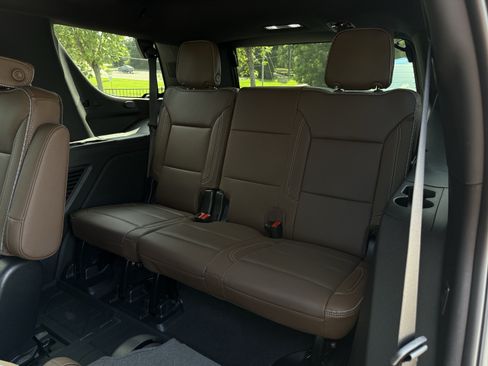Used 2023 Chevrolet Tahoe High Country w/ Advanced Technology Package AWD/4WD image 36