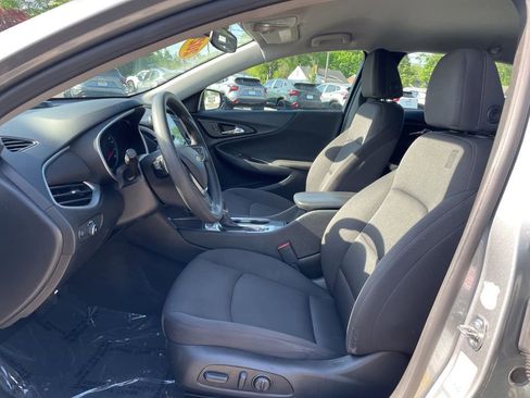 Used 2024 Chevrolet Malibu LT FWD image 4