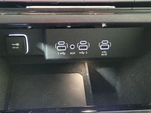 Used 2024 Jeep Wagoneer L Series III w/ Premium Group I AWD/4WD image 22