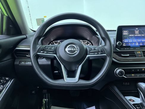 Used 2023 Nissan Altima 2.5 SV FWD image 20