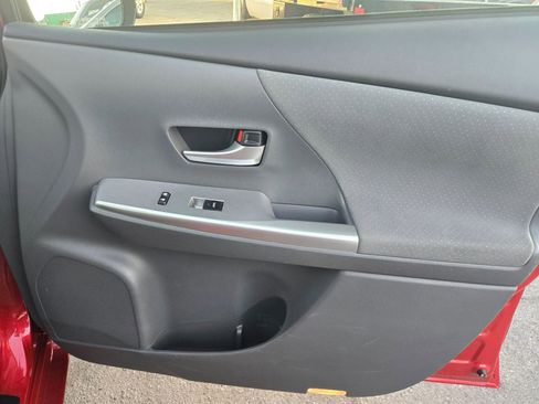 Used 2012 Toyota Prius V Three image 15