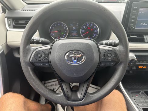 Used 2019 Toyota RAV4 XLE w/ Convenience Package AWD/4WD image 19
