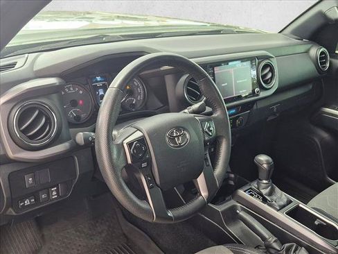 Used 2021 Toyota Tacoma TRD Off-Road AWD/4WD image 9