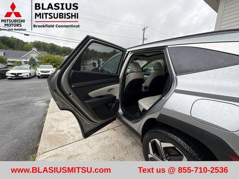 Used 2023 Hyundai Tucson Limited AWD/4WD image 42