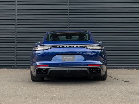 Certified 2022 Porsche Panamera 4 Platinum Edition AWD/4WD image 7