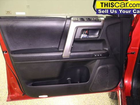 Used 2018 Toyota 4Runner Limited AWD/4WD image 36