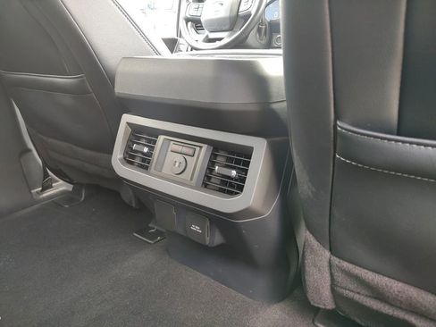 Used 2023 Ford F250 Lariat w/ Lariat Ultimate Package image 47