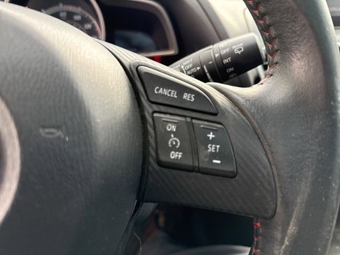 Used 2016 MAZDA MAZDA3 i Touring w/ Popular Equipment Package image 8