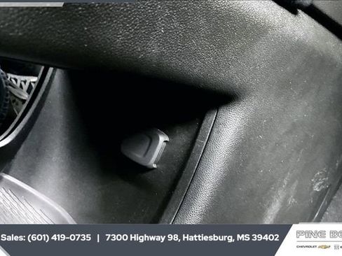 Used 2024 Cadillac XT5 Premium Luxury image 22