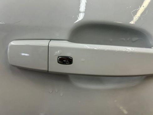 Used 2022 Chevrolet Trax LT w/ LT Convenience Package image 26