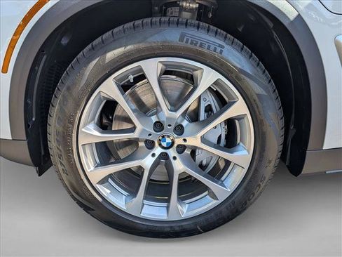 New 2026 BMW X5 xDrive50e w/ Executive Package AWD/4WD image 10