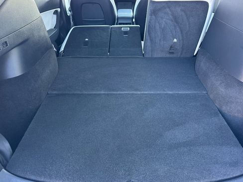 Used 2021 Tesla Model Y Performance image 15