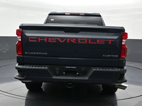 Used 2021 Chevrolet Silverado 1500 Custom image 4