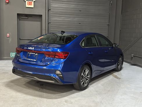 Used 2023 Kia Forte LXS FWD image 4