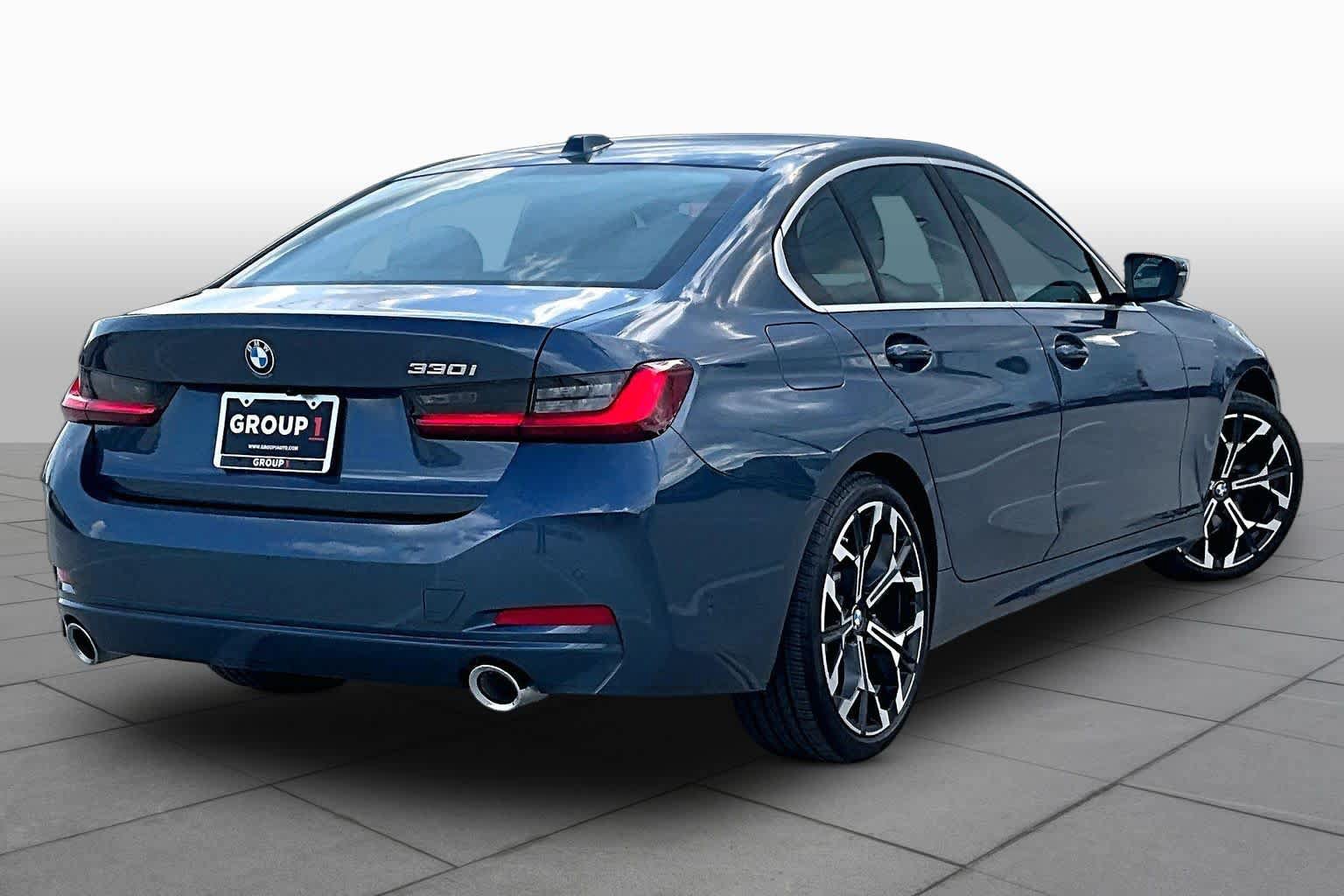 Used 2026 BMW 330i Sedan RWD image 12