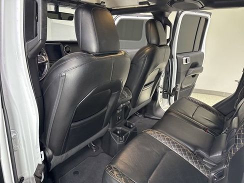 Used 2021 Jeep Gladiator Overland image 20
