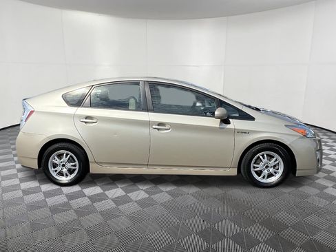 Used 2010 Toyota Prius Two FWD image 7