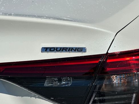Used 2023 Honda Civic Touring image 31