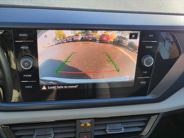 Used 2022 Volkswagen Taos SE FWD image 30