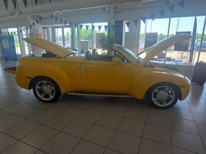 Used 2004 Chevrolet SSR w/ Preferred Equipment Group
