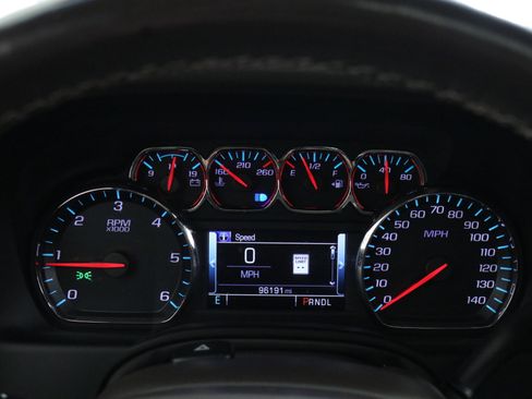 Used 2020 GMC Yukon XL SLT w/ Open Road Package image 16