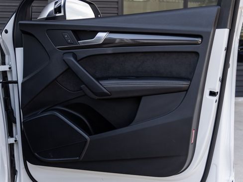 Used 2020 Audi SQ5 Premium Plus image 40