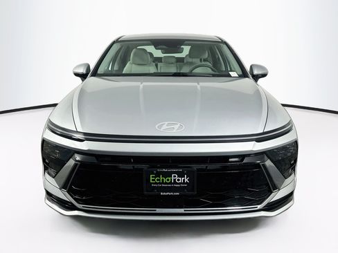 Used 2024 Hyundai Sonata SEL FWD image 2