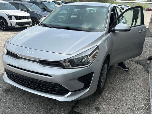 Used 2022 Kia Rio LX image 4