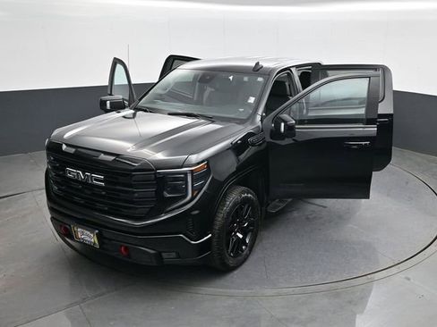 Used 2024 GMC Sierra 1500 Elevation w/ Elevation Premium Package image 30